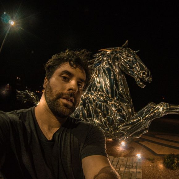 Meet your Posher, Simon - Picture 1 of 1